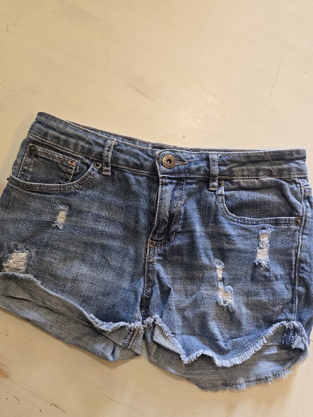 Lucky Brand Riley Shorts - Picture 2 of 6